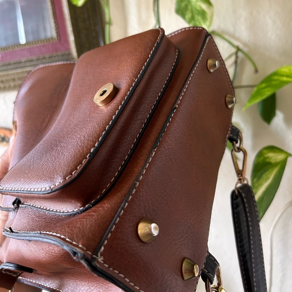 Small Brown Leather Backpack with Bee Emblem - image 5